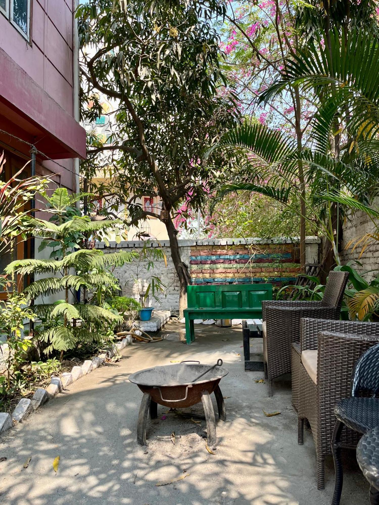 Assam Home Hostel Project Guwahati Ngoại thất bức ảnh